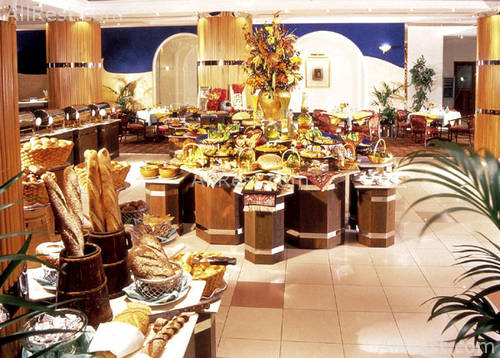 Holiday International Hotel 4
